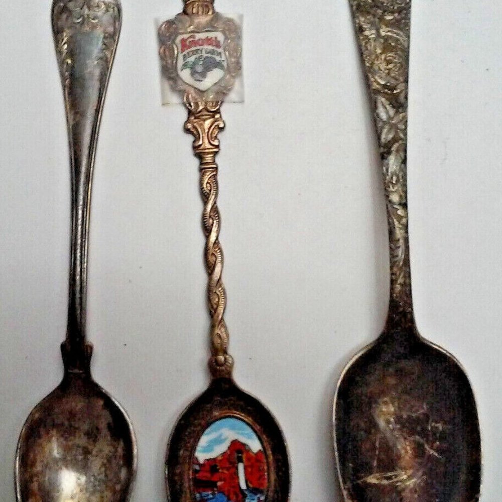 Vintage Lot Of 4 Silver Plated Spoons Need Cleaning 5" to 6" One Is 1847 Rogers